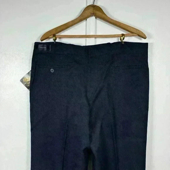 Haggar MAGIC STRETCH Dress Pant Men's Size 38x32 Navy Blue Career Casual NWT - Picture 4 of 9
